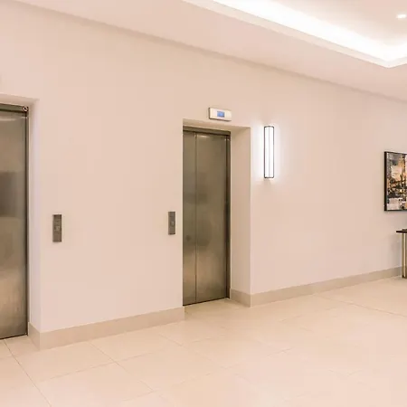The Lux At Ryedale House Apartment *