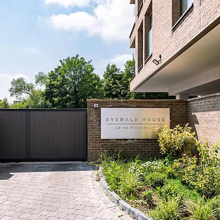 The Lux At Ryedale House